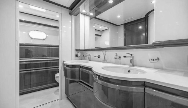 SINPATICO yacht for sale 35