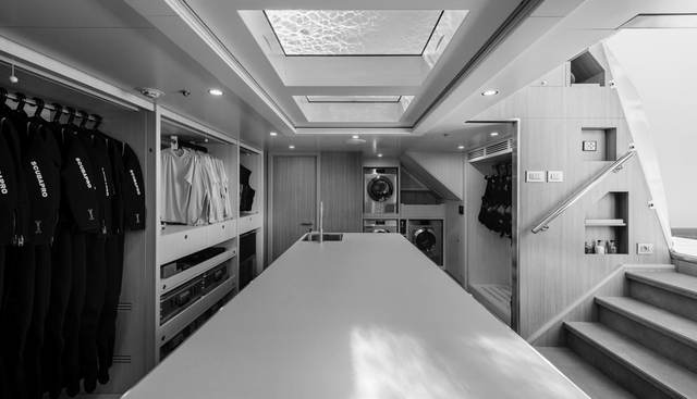 ACALA yacht for sale 30