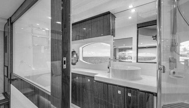 EL MAR V yacht for sale 43