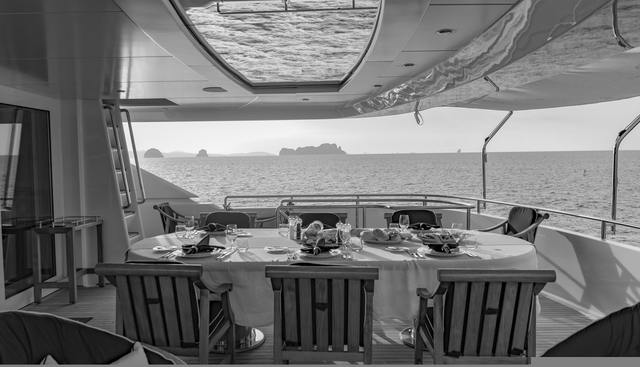 LADY AZUL yacht for sale 28