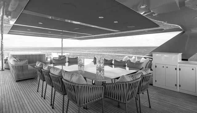 37XP-17 yacht for sale 12