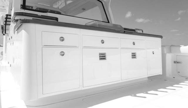 65 Estrella yacht for sale 14