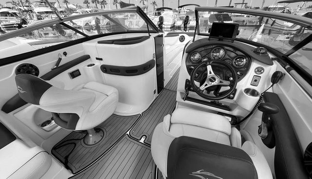 R26 yacht for sale 10