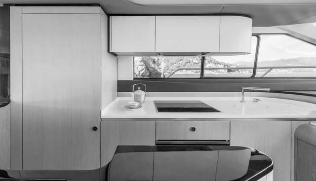 AZIMUT 60 FLY yacht for sale 15