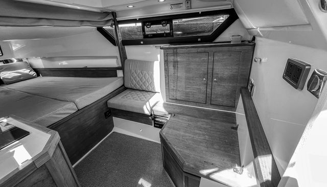 DREAMTIME II yacht for sale 32