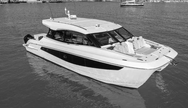 Aquila 42 Coupe yacht for sale 42