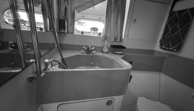 Magic Princess yacht for sale 40