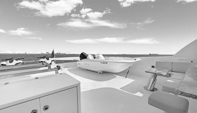 MESMERIZE yacht for sale 44