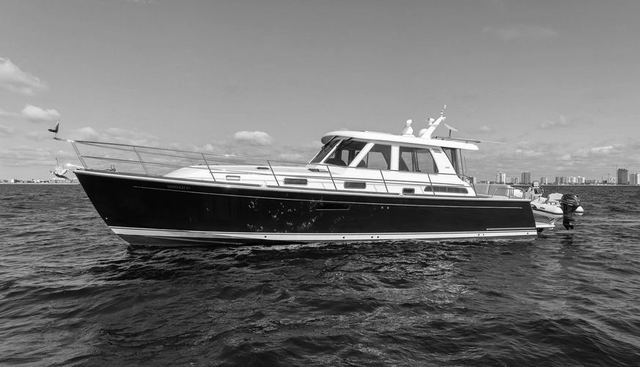 PINCH ME yacht for sale 4