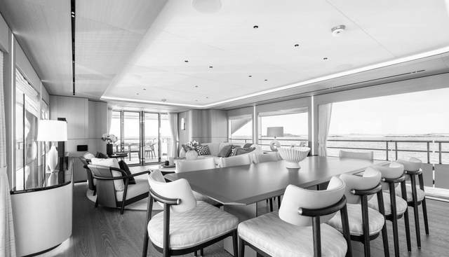 MOONEN 110 MUSTIQUE yacht for sale 29