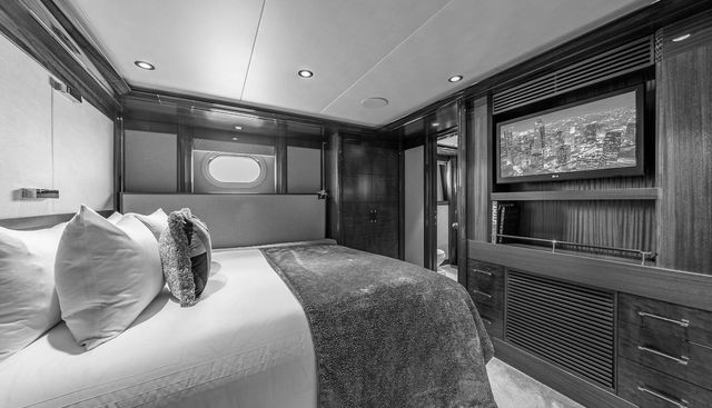 VALINOR yacht for sale 38