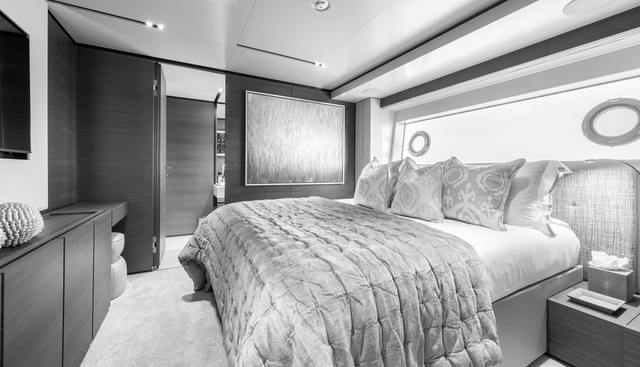 MAC ONE yacht for sale 14