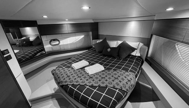 F55 yacht for sale 33