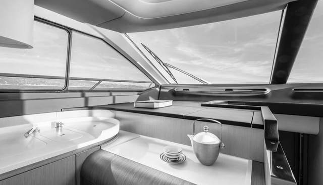 AZIMUT 60 FLY yacht for sale 14