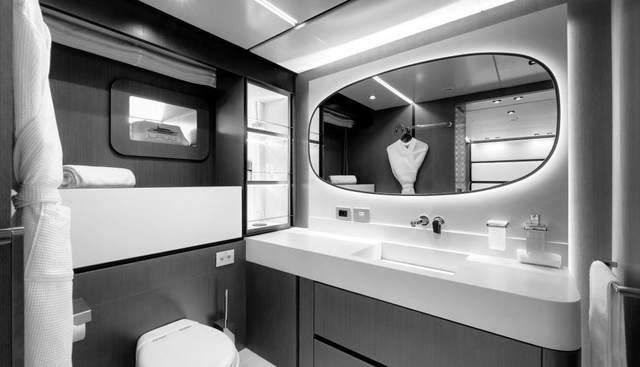 L.A.U.L yacht for sale 19
