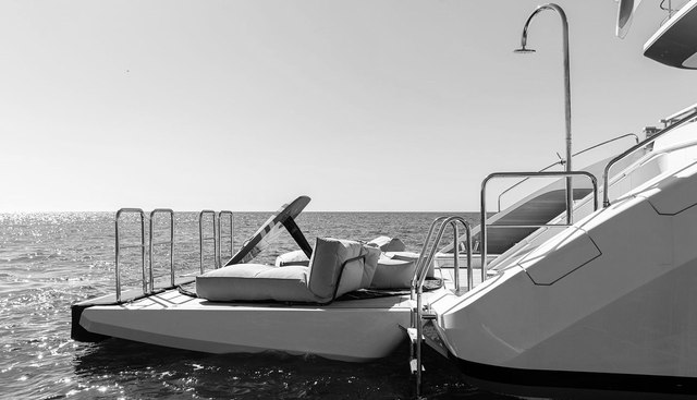EH2 yacht for sale 28