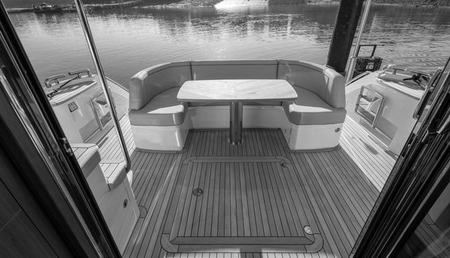 F50201 yacht for sale 13