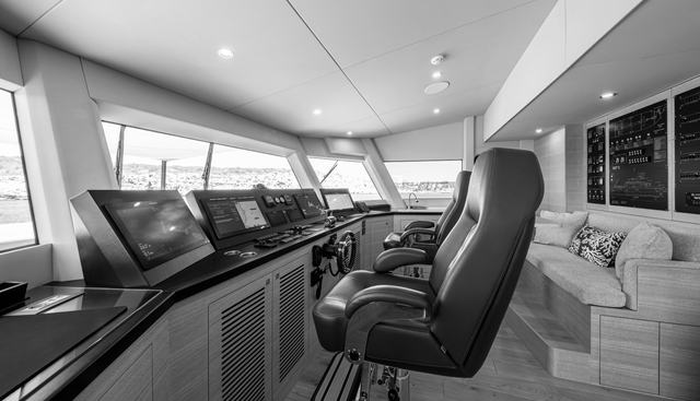 37XP-17 yacht for sale 59