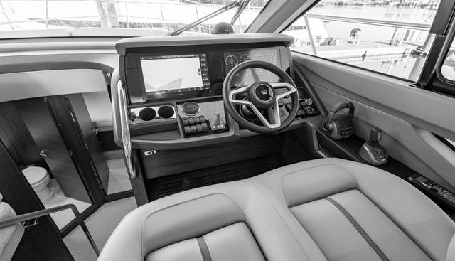 F50201 yacht for sale 25