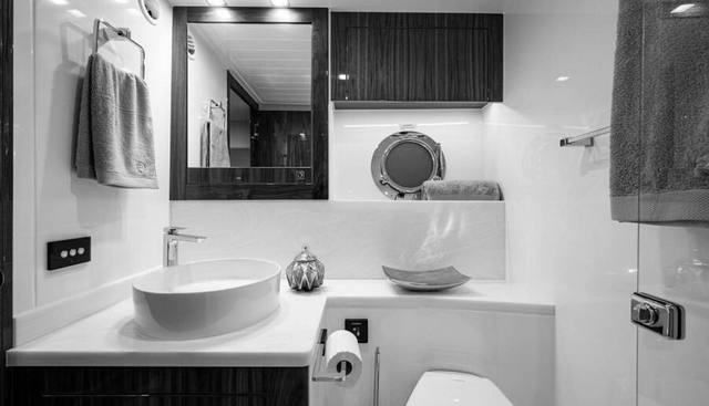 Greyhound yacht for sale 67