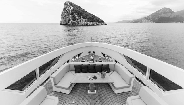 PAPILLON yacht for sale 25