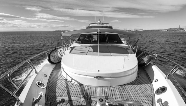 72 MILENIUM yacht for sale 14