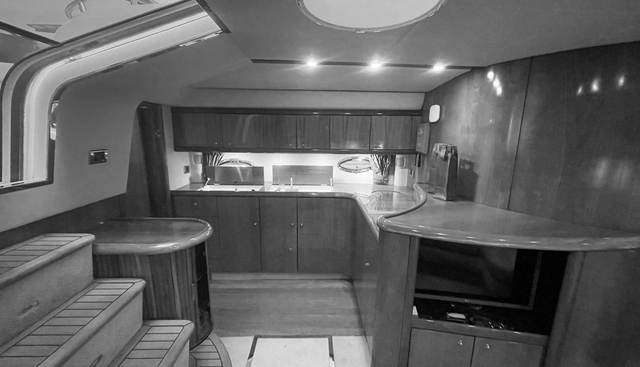 Memphis Belle yacht for sale 25