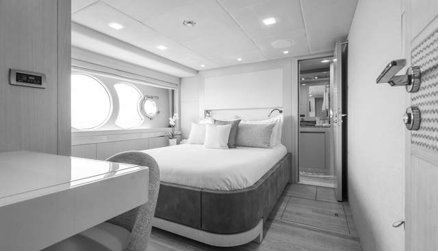 ROCCO yacht for sale 14