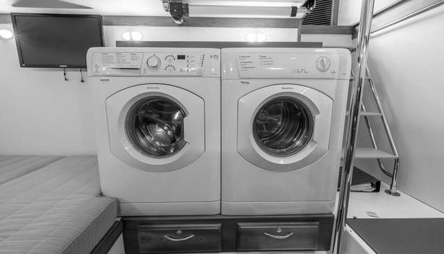 PINCH ME yacht for sale 49