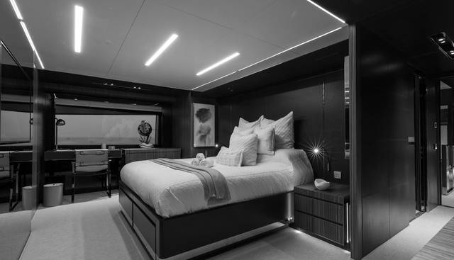 RIES yacht for sale 12