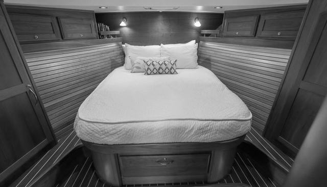 PINCH ME yacht for sale 39