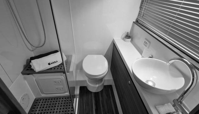 noname yacht for sale 33