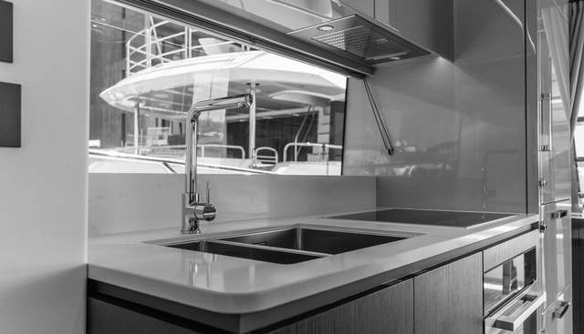 3042568 yacht for sale 27