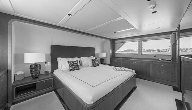 SYNTHESIS 66 yacht for sale 19