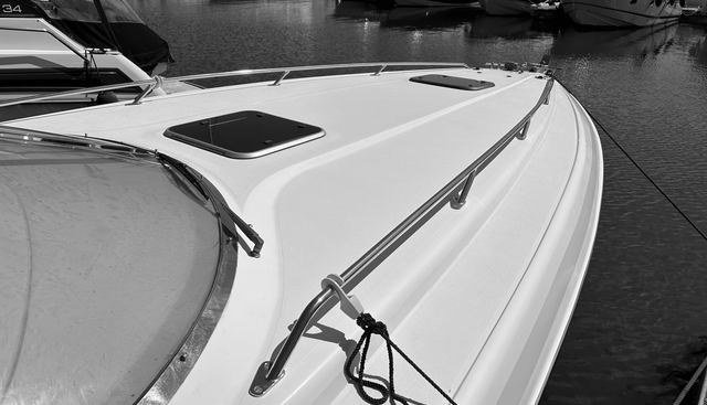 Locomotion yacht for sale 4
