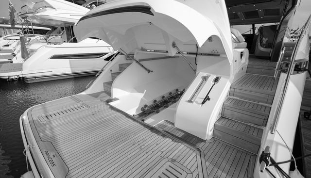 V55094 yacht for sale 28