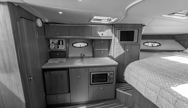 Escapade yacht for sale 17
