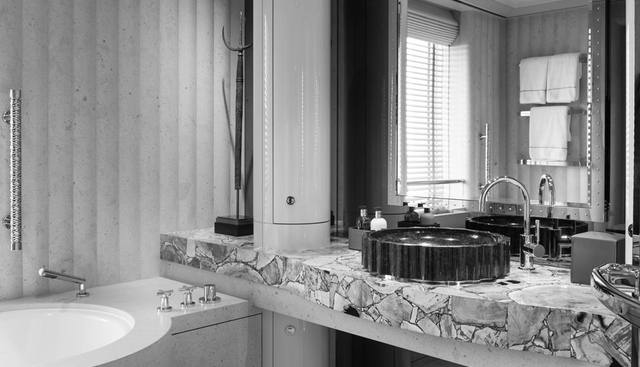 DREAMBOAT 1 yacht for sale 24