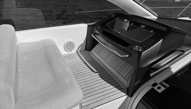 FAMIGLIA yacht for sale 14