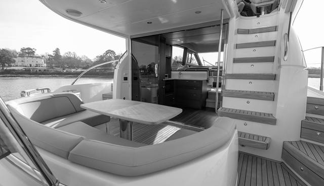 F50201 yacht for sale 22