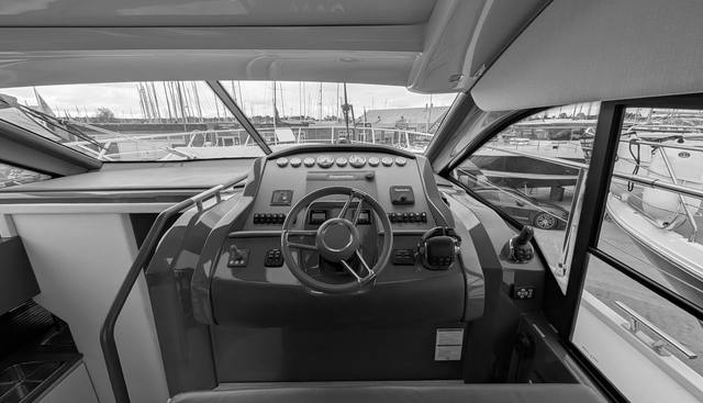 Lucky Us yacht for sale 10