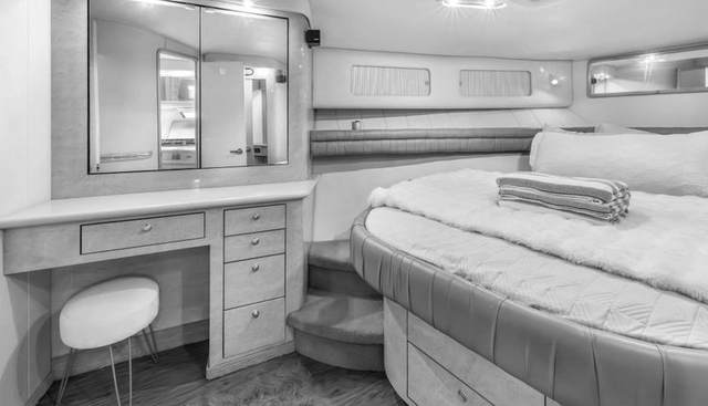 AQUA yacht for sale 22