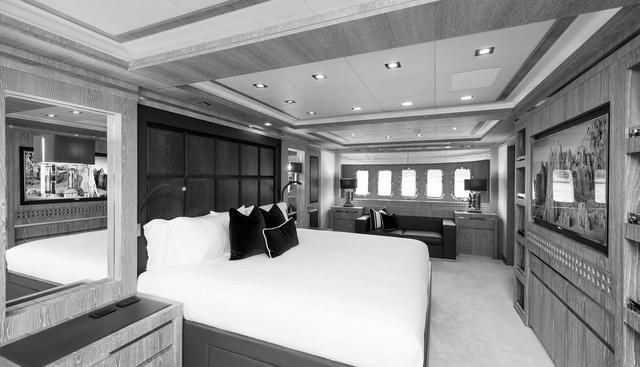 ROYALE X yacht for sale 10