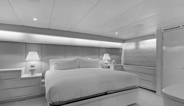 ADVENTURER yacht for sale 17