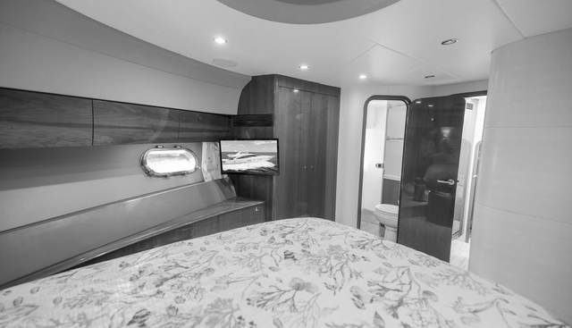 Cool Breeze yacht for sale 33