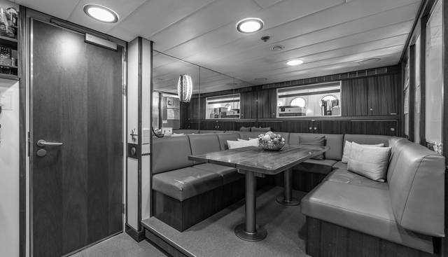 BRAVADO yacht for sale 34