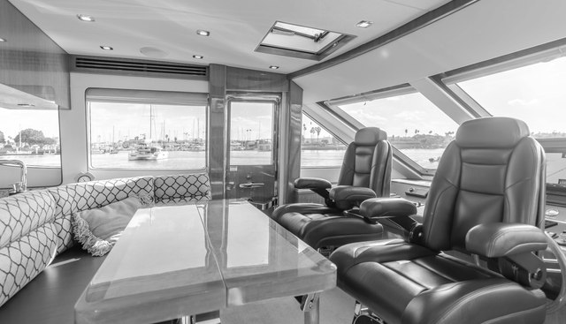 Suzie N Me yacht for sale 27
