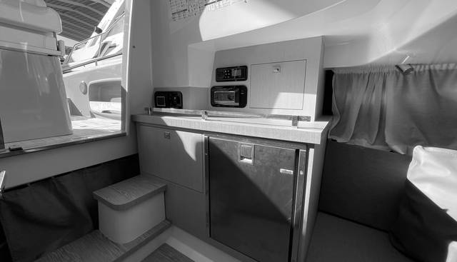 INCHA yacht for sale 15