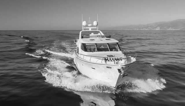 Suzie N Me yacht for sale 9