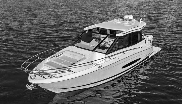 Treehouse yacht for sale 3